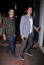 Dino Morea snapped at Baba Dewan_s bash on 3rd Sept 2016 (10)_57cc5b2f3732a.JPG