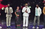 Prabhu Deva with his father on the sets of Star Plus_s Dance Plus on 4th Sept 2016 (27)_57cd6366c5179.JPG