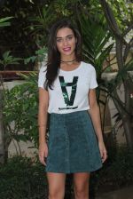 Amy Jackson at Freaky Ali promotions in Mumbai on 6th Sept 2016 (21)_57cfb611b19fd.JPG