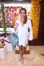 Anusha Dandekar during the launch of India_s first customized gold coin store IBJA Gold, in Mumbai on 7th Sept 2016 (5)_57d10f30a53c1.JPG