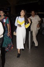 Jacqueline Fernandez snapped at airport on 7th Sept 2016 (6)_57d1100c29cd7.JPG