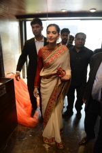 Sonam Kapoor during the launch of the first Indian Bridal Fashion Week Wedding Store, in New Delhi on 9th Sept 2016 (7)_57d4177b169ce.jpg