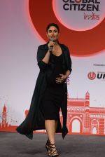Kareena Kapoor Khan at the launch of Global Citizen India on 11th Sept 2016 (17)_57d6c3310451a.JPG