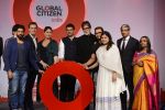 Kareena Kapoor Khan, Farhan Akhtar, Amitabh Bachchan, Aamir Khan at the launch of Global Citizen India on 11th Sept 2016 (79)_57d6c344487f6.JPG
