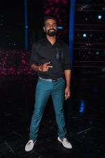 Remo D Souza on the sets of Dance plus on 19th Sept 2016 (4)_57e0d7692b871.JPG