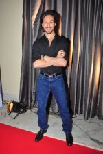 Tiger Shroff at the launch of Sajid Nadiadwala_s France Honours on 20th Sept 2016 (32)_57e2383d87497.JPG