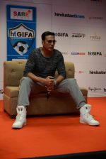 Akshay Kumar at HT GIFA Football event on 24th Sept 2016 (10)_57eab160d1e47.jpg