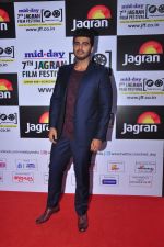 Arjun Kapoor at the Jagran Festival_s inaugural night on 26th Sept 2016 (13)_57eaa0cfcbce6.JPG