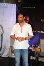 Ajay Devgan at smile foundation event with daughter Nysa on 28th Sept 2016 (19)_57ecb395cca0e.JPG