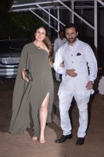 Saif Ali Khan, Kareena Kapoor at Reema jain bday party in Amadeus NCPA on 28th Sept 2016 (872)_57ecbc65bcec2.JPG
