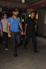 Mahendra Singh Dhoni snapped at airport on 29th Sept 2016 (42)_57ee2ca5d5187.JPG