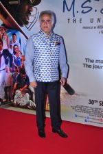 at MS Dhoni premiere in Mumbai on 29th Sept 2016 (29)_57ee339d1eea1.JPG