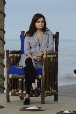 Dia Mirza at NDTV Cleanathon campaign in Juhu Beach on 2nd Oct 2016 (68)_57f11d63682c1.JPG