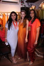 Karishma Modi at Bhumika and Jyoti fashion preview on 1st Oct 2016 (17)_57f1221358179.JPG