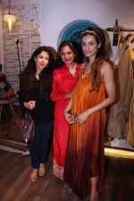 Karishma Modi at Bhumika and Jyoti fashion preview on 1st Oct 2016 (31)_57f12218461d0.JPG