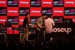 Ranbir Kapoor at close-up concert on 30th Sept 2016 (45)_57f0eef03cf47.JPG