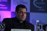 Salman at Being Human jewellery launch on 30th Sept 2016 (36)_57f0ef7166863.jpg