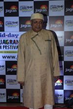 at Jagran Film fest awards on 30th Sept 2016 (28)_57f0eaea57f07.JPG