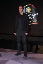 Arjun Rampal at The Preview of Blenders Pride Fashion Tour unveiling Reflections of Style in St Regis Palladium on 3rd Oct 2016 (26)_57f3af57d7f80.JPG