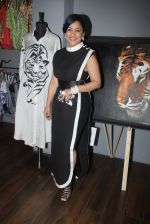 Divya Dutta at Amy Billimoria_s preview in Mumbai on 4th Oct 2016 (32)_57f5c5af0efca.JPG