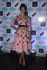 Pooja Hegde at Elle Beauty Awards on 5th Oct 2016 (62)_57f5f10c3bf35.JPG