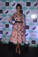 Pooja Hegde at Elle Beauty Awards on 5th Oct 2016 (63)_57f5f1264e3d5.JPG