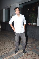 Dino Morea at Trilogy Bash on 6th Oct 2016 (14)_57f772040a3c9.JPG