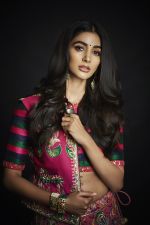 Pooja Hegde graces the cover of Pernia_s Pop-Up Shop_s October magazine (2)_57f72bd09c2b7.jpg