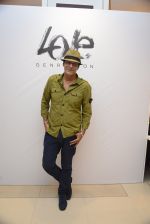 Chunky Pandey at Love Generation launch at Shoppers Stop on 7th Oct 2016 (222)_57f89fef77dba.jpg