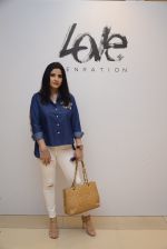 Maheep Kapoor at Love Generation launch at Shoppers Stop on 7th Oct 2016 (68)_57f8a00d0e5da.JPG