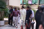Amitabh Bachchan celebrates his birthday with media on 11th Oct 2016 (71)_57fdce1894083.JPG