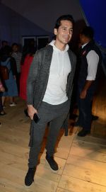 Dino Morea at Love Genration show on 12th Oct 2016 (5)_58005d75d35c1.jpg
