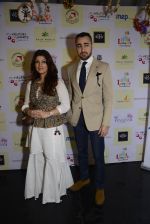 Twinkle khanna and Imran khan inaugurate helping hands exhibition in st regis on 13th Oct 2016 (54)_5800bc68438fb.JPG