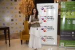 Twinkle khanna innaugurate helping hands exhibition in st regis on 13th Oct 2016 (80)_5800bf47c28a7.JPG