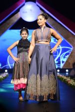 at Smile Foundation charity fashion show on 13th Oct 2016 (91)_5800d2be1b051.JPG