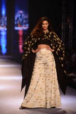 Athiya Shetty walks for Masaba at Amazon India Fashion Week on 15th Oct 2016 (27)_5804a2e914cb5.jpg