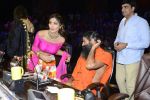 Baba Ramdev, Shilpa Shetty on the sets of Super Dancer on 16th Oct 2016 (98)_5804be67e2a89.JPG