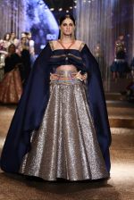 Model walk the ramp for JJ Valaya Show grand finale at amazon India Fashion Week on 16th Oct 2016 (25)_5804c62ecf837.jpg