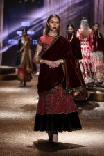 Model walk the ramp for JJ Valaya Show grand finale at amazon India Fashion Week on 16th Oct 2016 (39)_5804c63928782.jpg