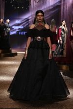 Model walk the ramp for JJ Valaya Show grand finale at amazon India Fashion Week on 16th Oct 2016 (49)_5804c6408f6f9.jpg