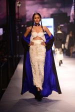 Model walks for Masaba at Amazon India Fashion Week on 15th Oct 2016 (25)_5804a2fbc3390.jpg