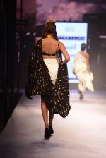 Model walks for Masaba at Amazon India Fashion Week on 15th Oct 2016 (31)_5804a3006186f.jpg
