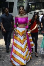 Shilpa Shetty on the sets of Super Dancer on 16th Oct 2016 (80)_5804bf1c44a10.JPG
