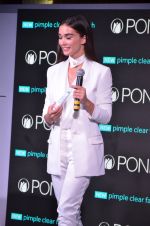 Amy Jackson at Ponds Institute new products launch in four Seasons, Worli on 17th Oct 2016 (177)_580628778f222.JPG