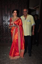 Sridevi, Boney Kapoor celebrate Karva Chauth at Anil Kapoor�s house in Juhu on 19th Oct 2016 (90)_580870af412fd.JPG