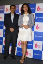 Lara Dutta at baby youtube channel launch by johnsons on 20th Oct 2016 (14)_5809b0e463df7.JPG