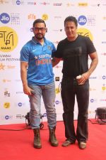 Aamir Khan at the Jio MAMI 18th Mumbai Film Festival on 21st Oct 2016 (7)_580b62c26aec5.JPG