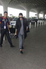Neha Dhupia snapped at airport on 22nd Oct 2016 (43)_580c552cb1027.JPG