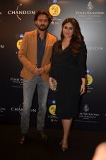 Kareena Kapoor, Irrfan Khan at Chandon, Four Seasons bash hosted by Kiran Rao on 24th Oct 2016 (159)_580f6e501b26f.JPG