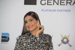 Sonam Kapoor at Fight for Hunger foundation on 25th Oct 2016 (52)_5810536bc189f.JPG